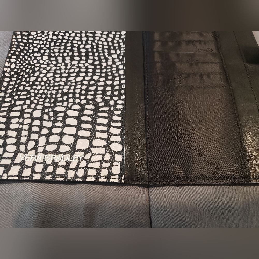 Vera Bradley Thin Wallet - Picture 6 of 8